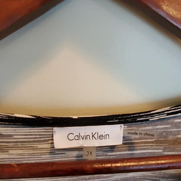 Calvin Klein Ladies Top - Picture 2 of 2